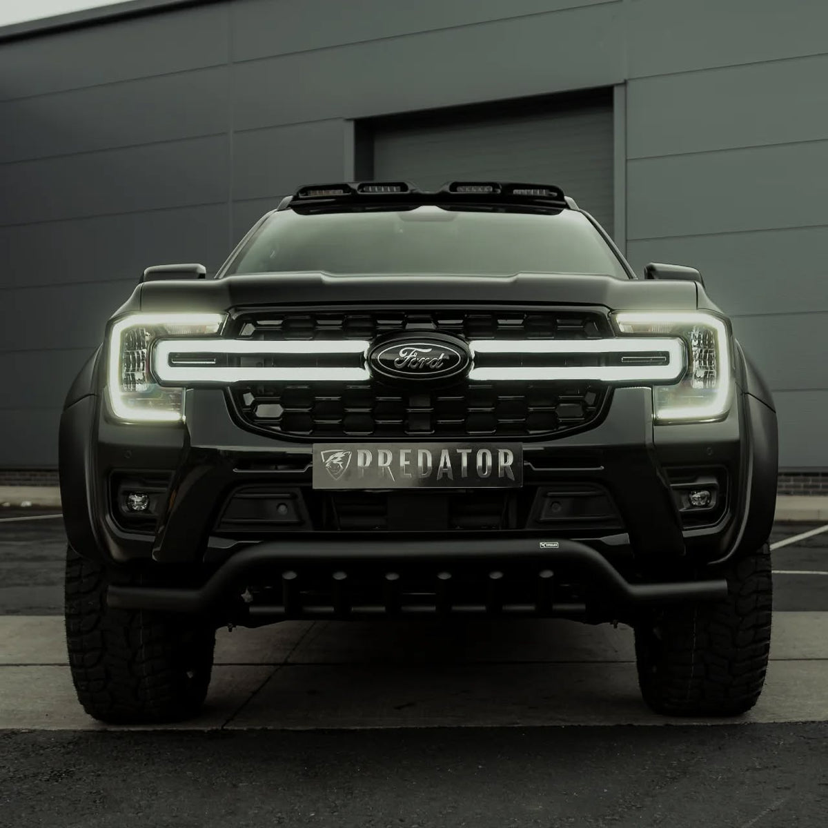 Ford Ranger T9 Kühlergrill mit LED-Beleuchtung 2023+